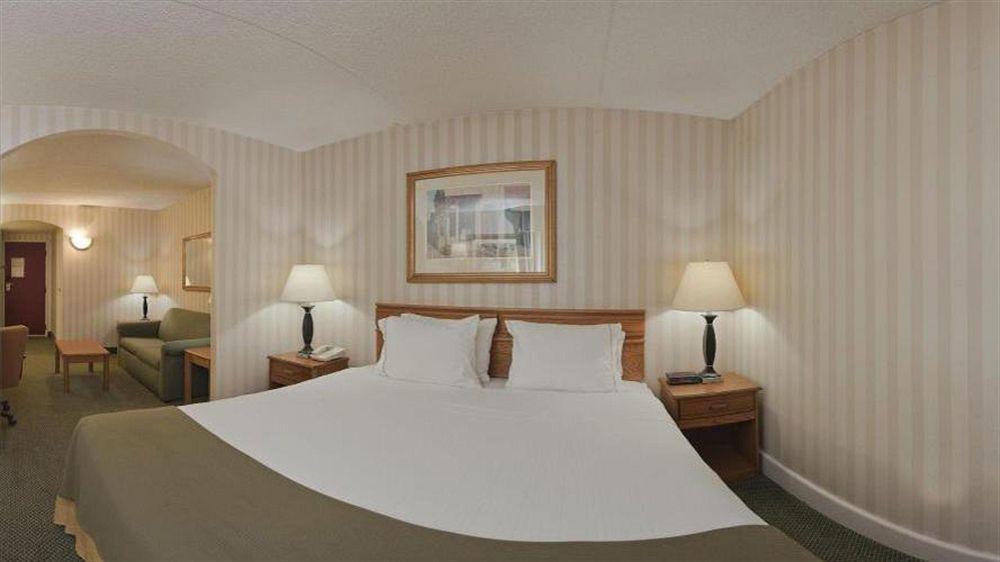 Holiday Inn Express Frazer - Malvern, An Ihg Hotel Exteriör bild